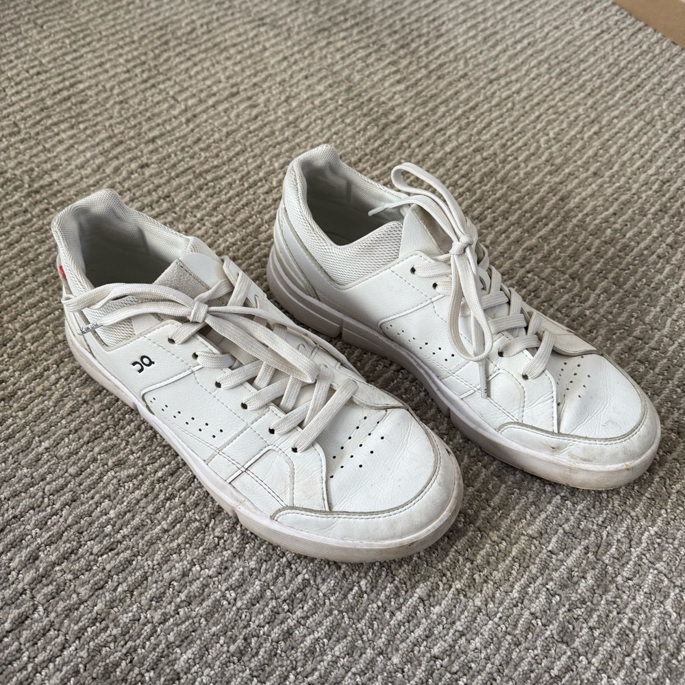 On "The Roger" Clubhouse Tennis Sneakers
